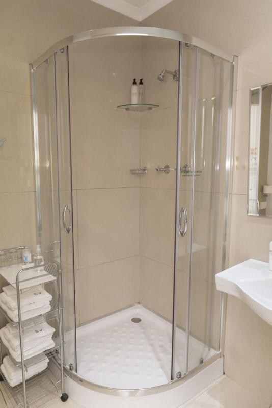 קניסנה South Villa Guesthouse&Garden מראה חיצוני תמונה