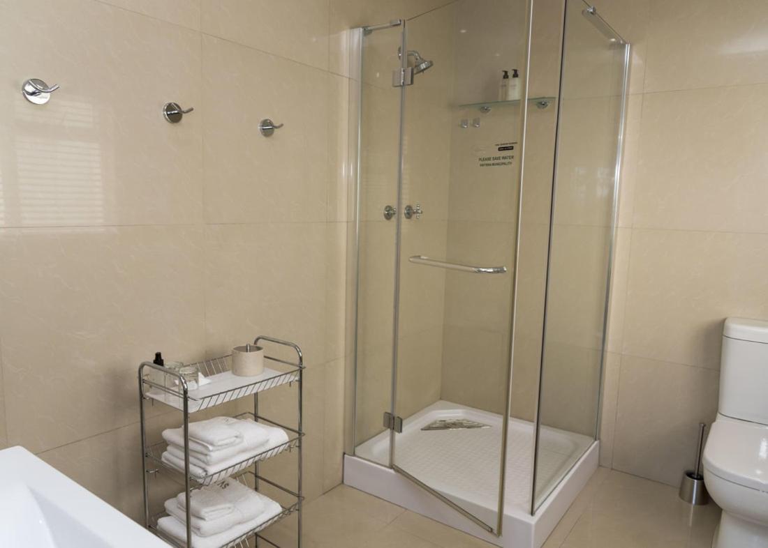 קניסנה South Villa Guesthouse&Garden חדר תמונה